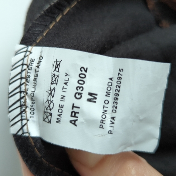 ⚡Host Pick⚡Italian Faux Leather Pleated Skirt  M - Picture 2 of 6